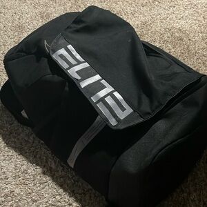 Nike elite backpack black and gray